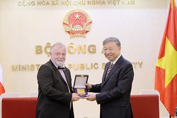 Vietnam, Czech Republic Boost Cooperation in Fighting Crimes