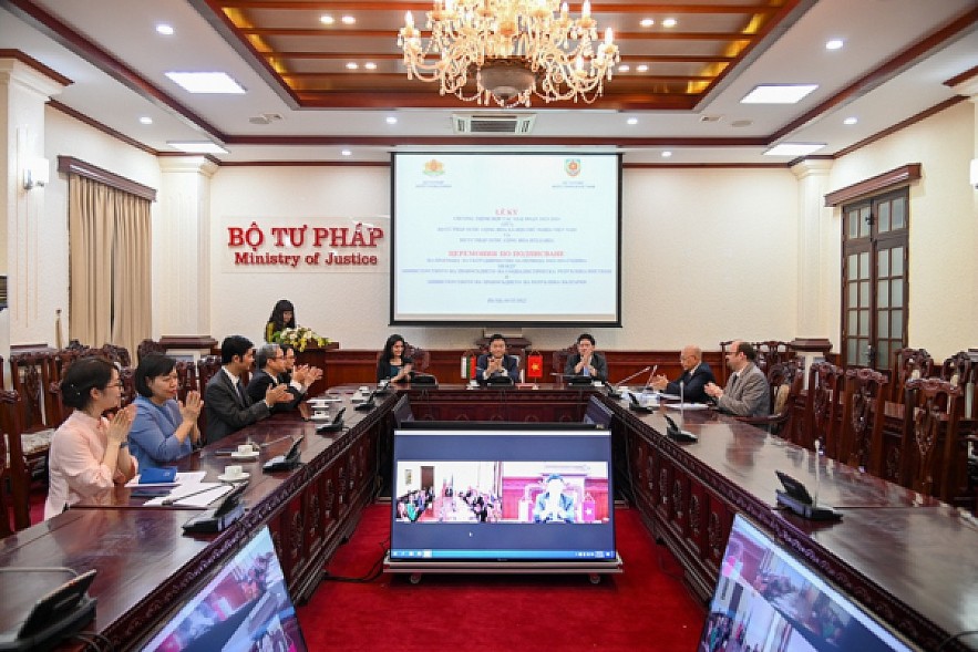 An overview of the signing ceremony. Photo: VOV