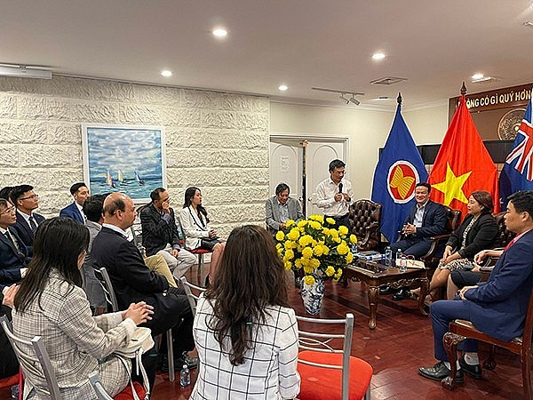 The delegation meets with OVs in Canberra, Australia. Photo: WVR