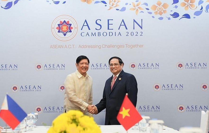 Prime Minister Meet ASEAN Leaders on Sideline of ASEAN Summits