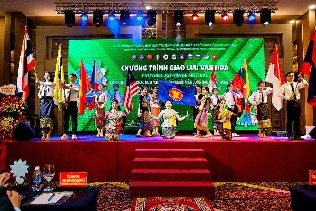 Cultural Exchange Between Friendship Union of Southeast Provinces and Cities