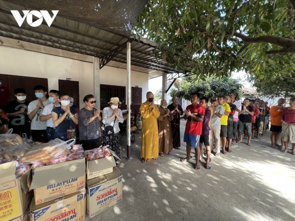 Vietnamese Buddhists in Laos Uphold the Tradition of Love