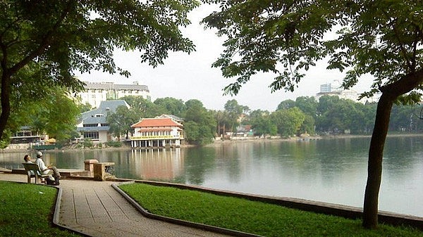 Green space in the campus of Thien Quang Lake, Hai Ba Trung District, Hanoi. Photo: Tien Tuan/Hanoi Times