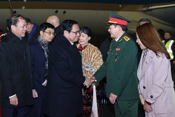 Prime Minister Arrives at Amsterdam, Starting the Netherlands Visit