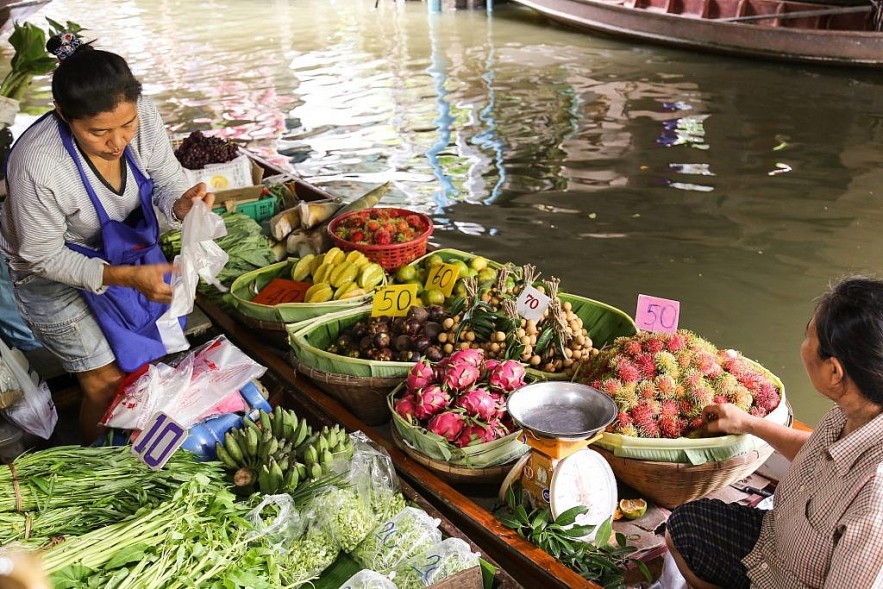 The Cultural Beauty of Floating Markets in the South