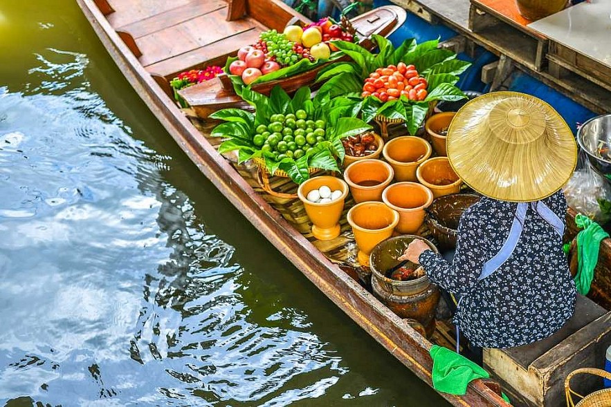 The Cultural Beauty of Floating Markets in the South