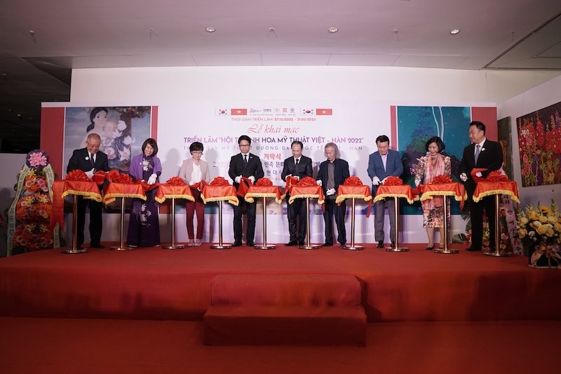 Vietnam - Korea Fine Arts Exhibition in Hanoi Opens