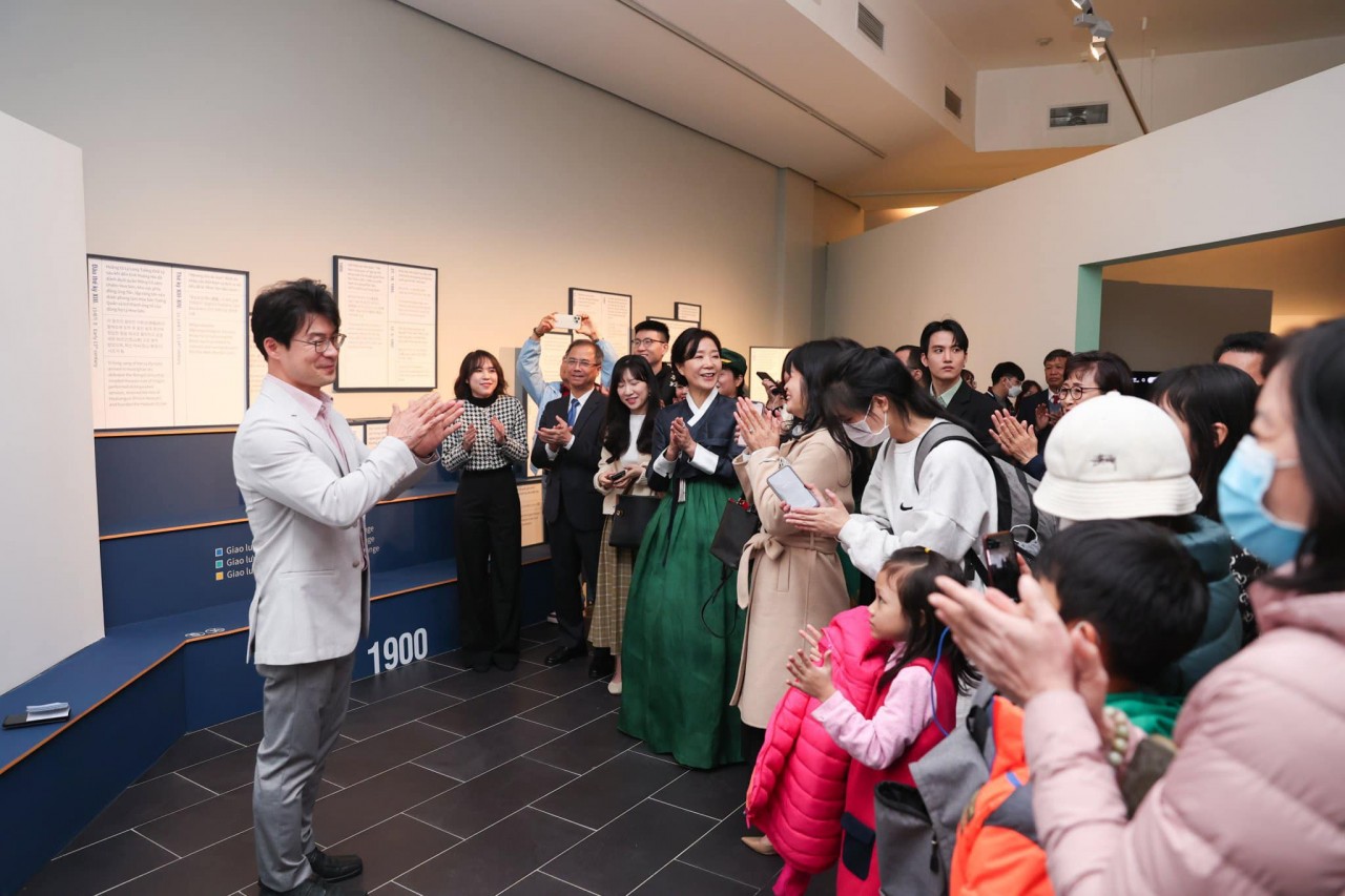 30 Years of Diplomatic Relations between Vietnam-RoK through Ambassadors' Eyes