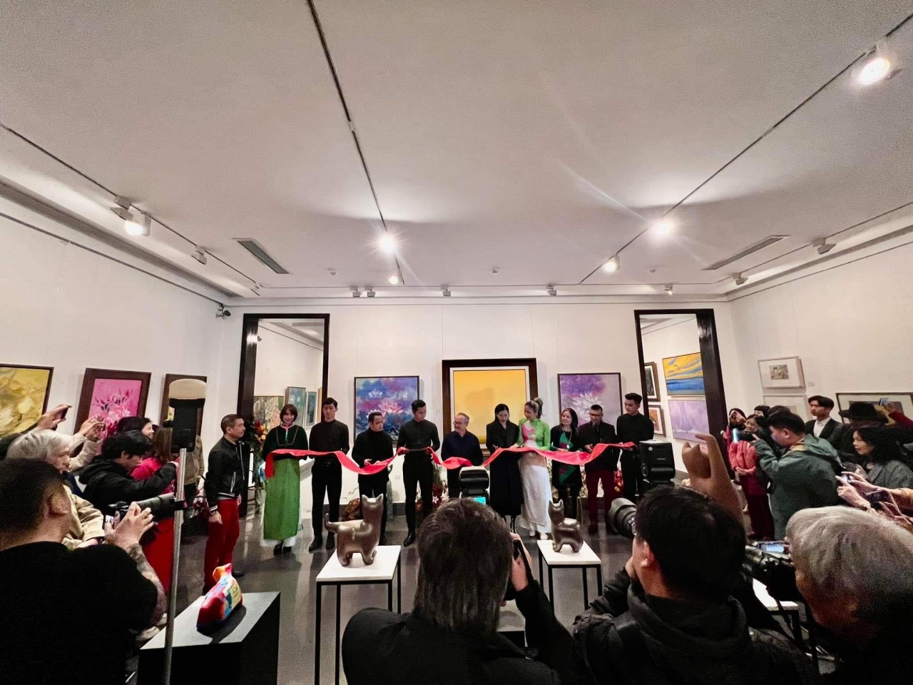 At the exhibition. Photo: Tran Giang Nam