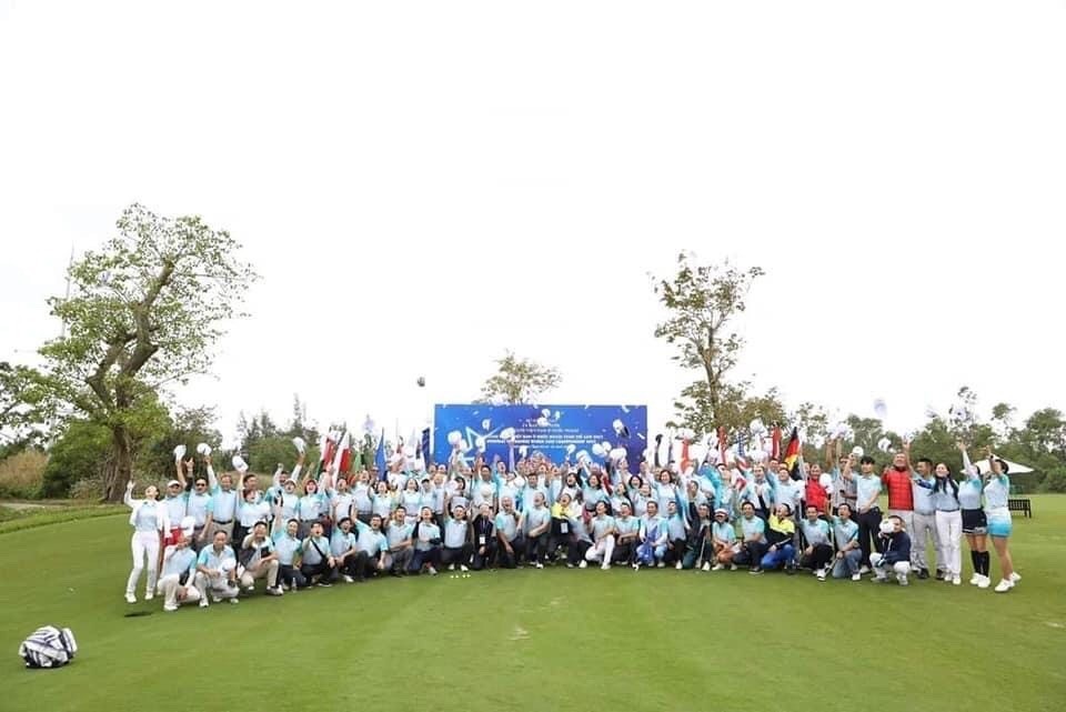 Golf Tournament Connects Overseas Vietnamese