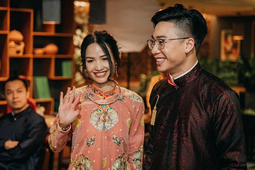 Taking Advantage of Social Networks to Promote Vietnamese Culture