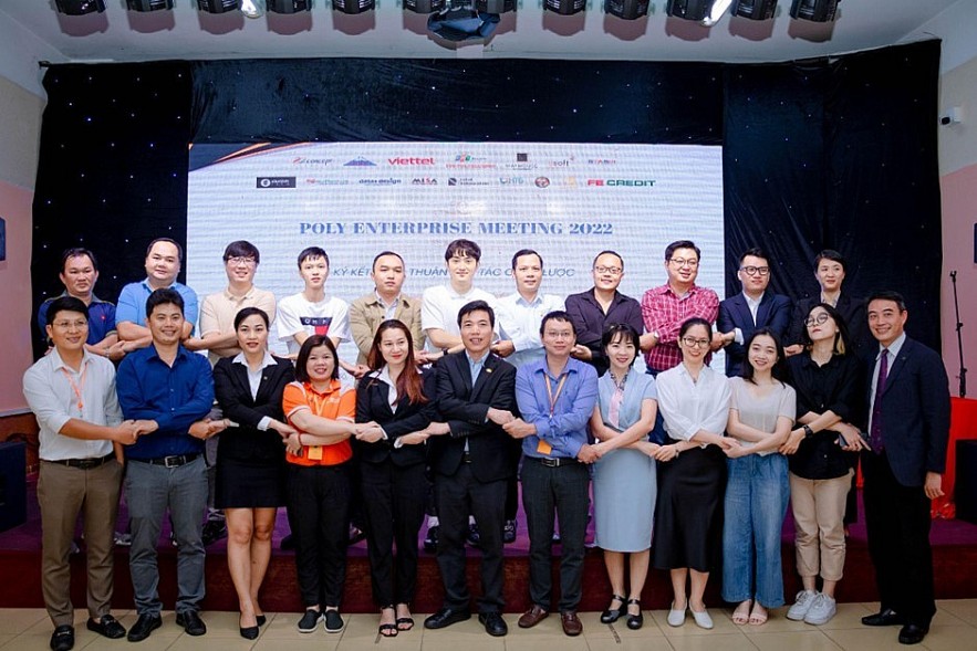 FE Credit and FPT Polytechnic College Cooperate to Nurture Future Business Leaders