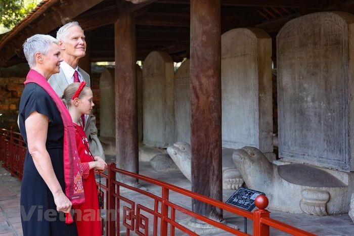 Foreign Ambassadors Experience Vietnamese Tet