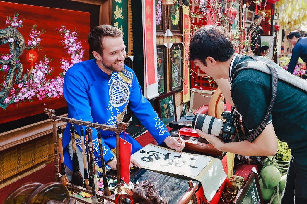 Foreign Ambassadors Experience Vietnamese Tet