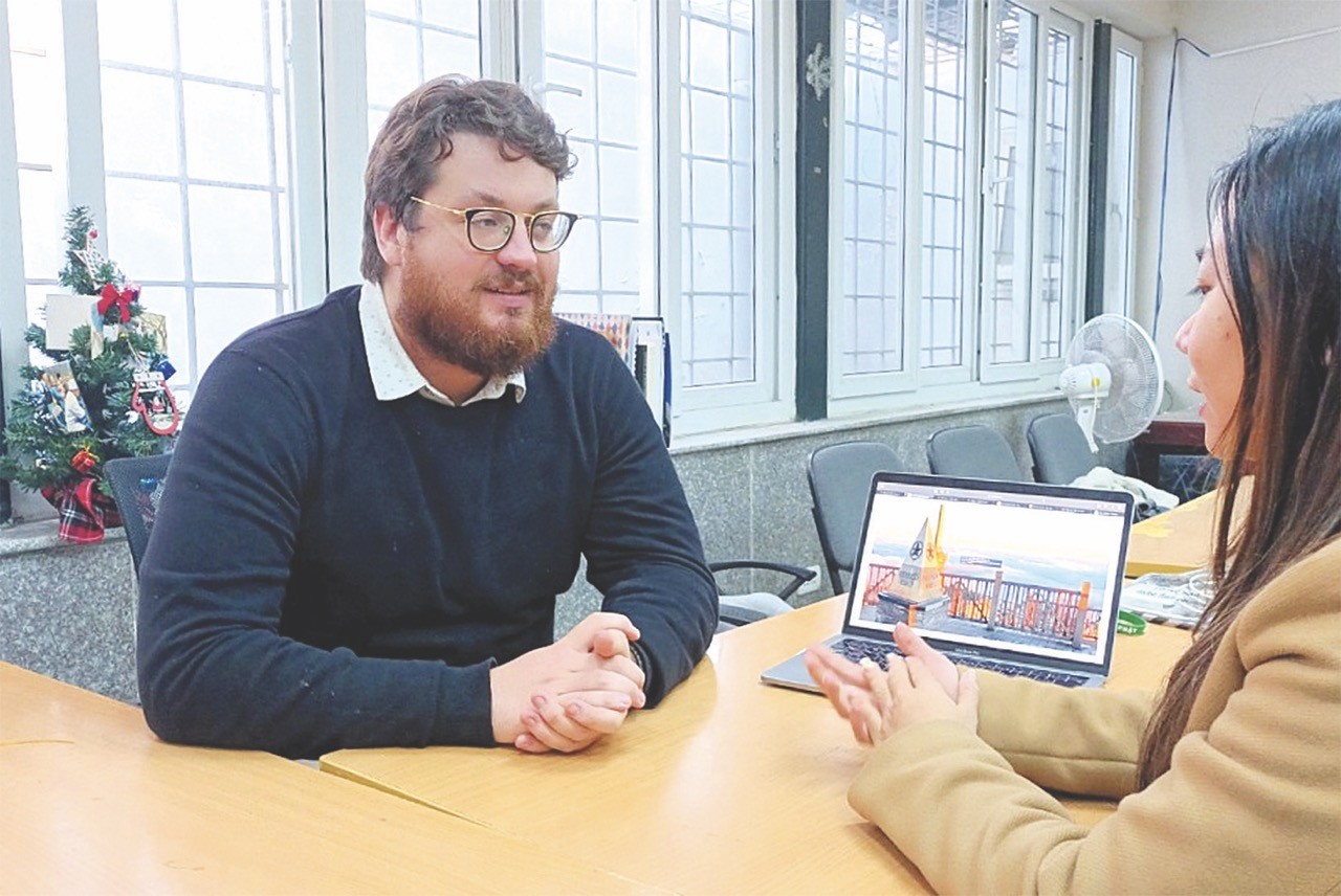 Expats Share New Year's Resolutions