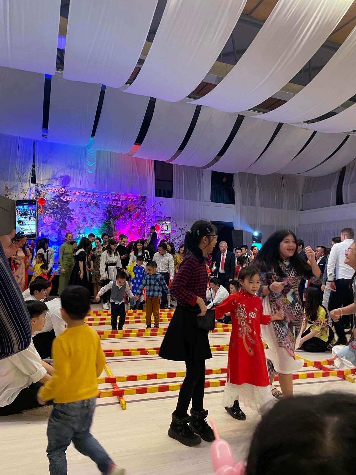 Overseas Vietnamese around the World Celebrate Lunar New Year