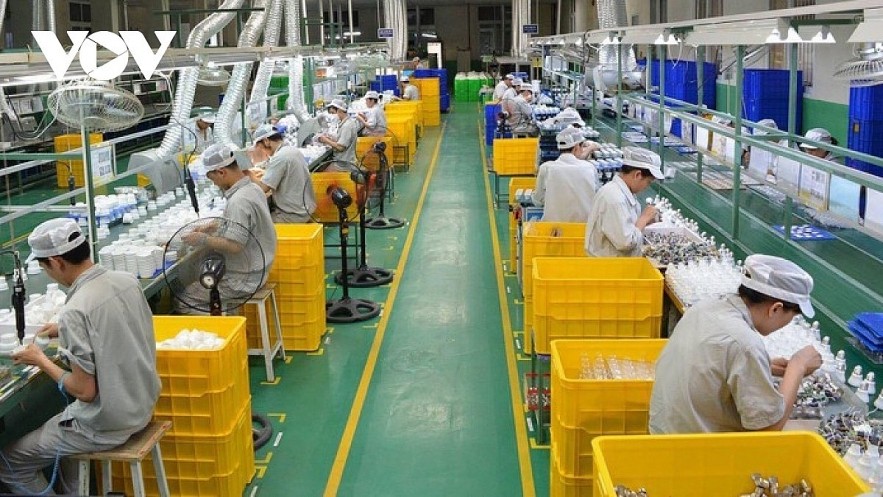 The decline in exports is reflected in all key export groups, including phones, computers and machinery