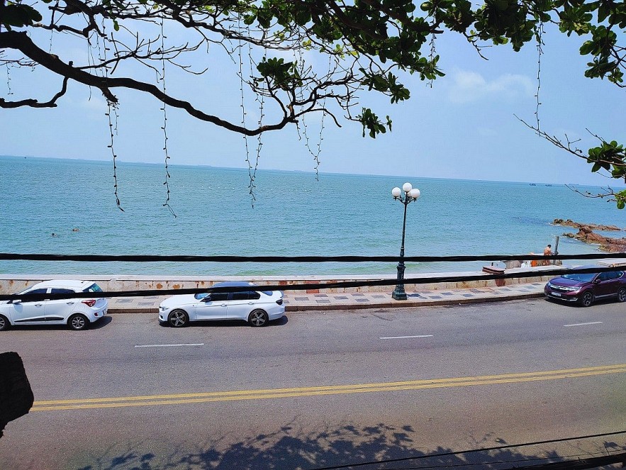 Café Crawls: A Breezy Stroll through Vung Tau Café Crawls: A Breezy Stroll through Vung Tau