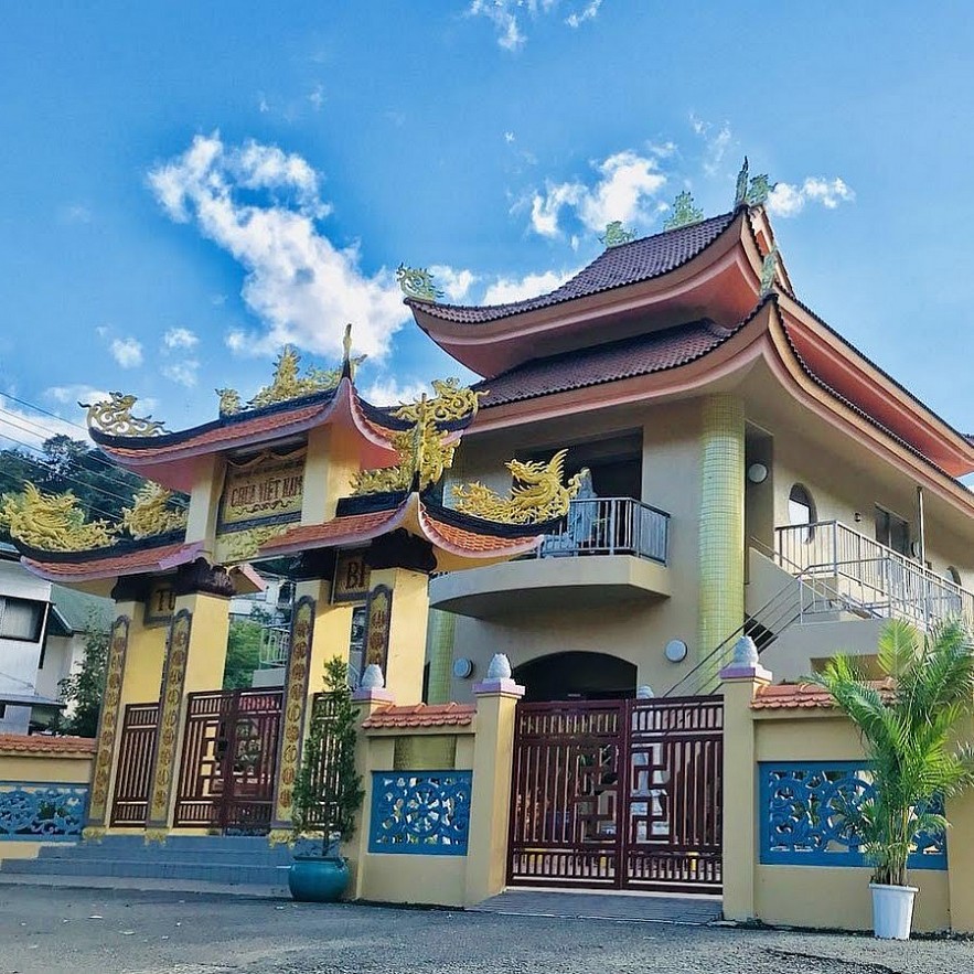 Top Six Famous and Sacred Pagodas in Hanoi