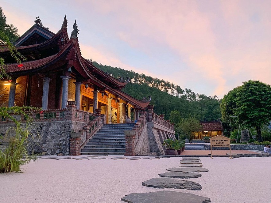 Top Six Famous and Sacred Pagodas in Hanoi