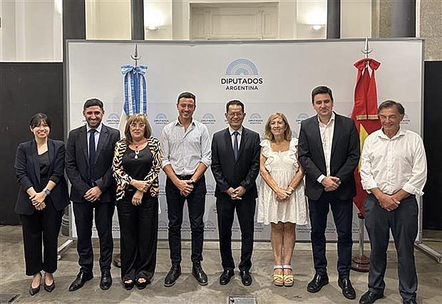 Vietnam Tightens Parliamentary Ties with Argentina