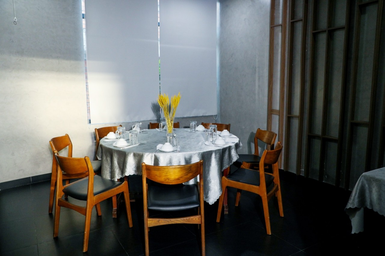 Photo: Hanh Nhung Luxury Restaurant/Facebook 