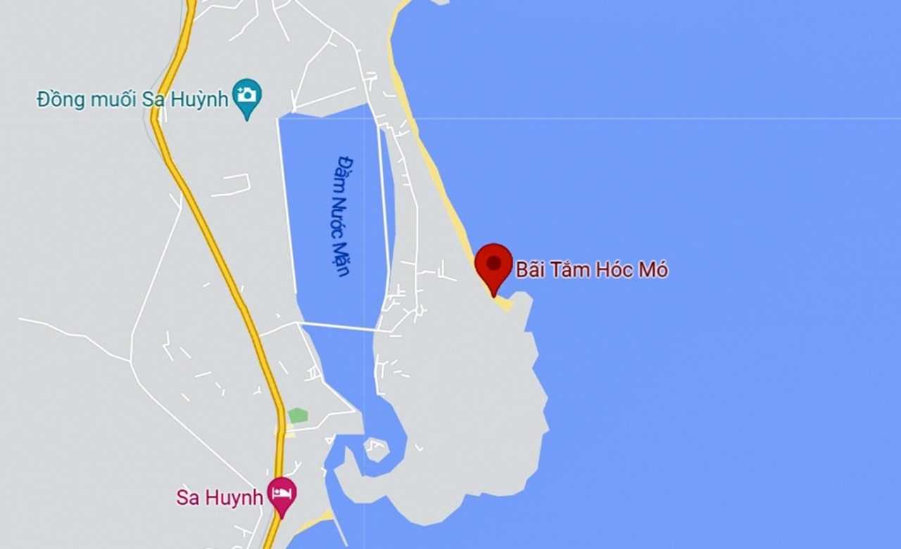 Amazing Tortoise-Shaped Cliff in Sa Huynh Sea