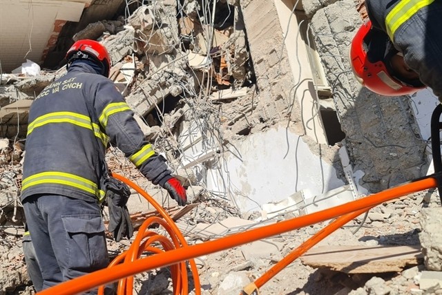 Việt Nam Police's Rescue Team at the scene of the operation. — Photo courtesy of Nguyễn Huyền