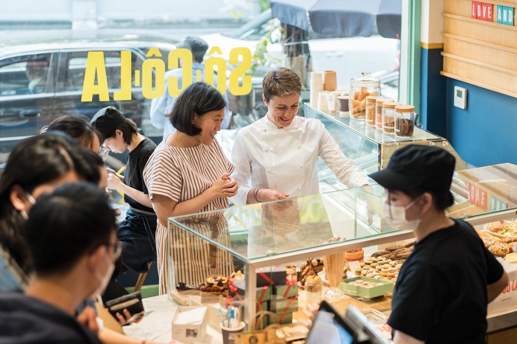 United States Trade Representative Katherine Tai visits local business Maison Marou - a gourmet chocolate shop in Hanoi. Source: US embassy in Hanoi