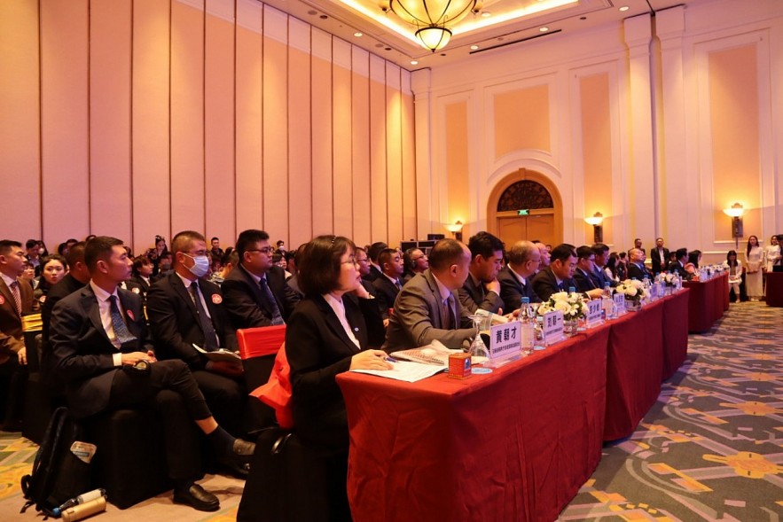 Vietnam and China Vow to Bolster Economic Cooperation