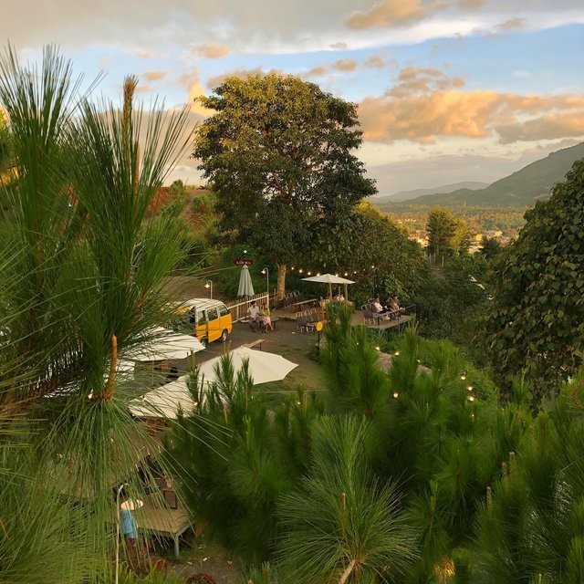 Photo: Sunset Chill Coffee