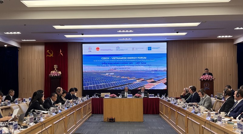 At the Czech - Vietnamese Energy Forum. Photo: NDO