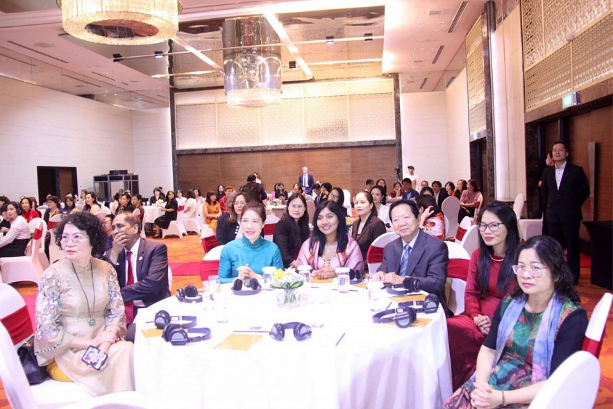 Taking Care of Women's Mental Health in Workplace