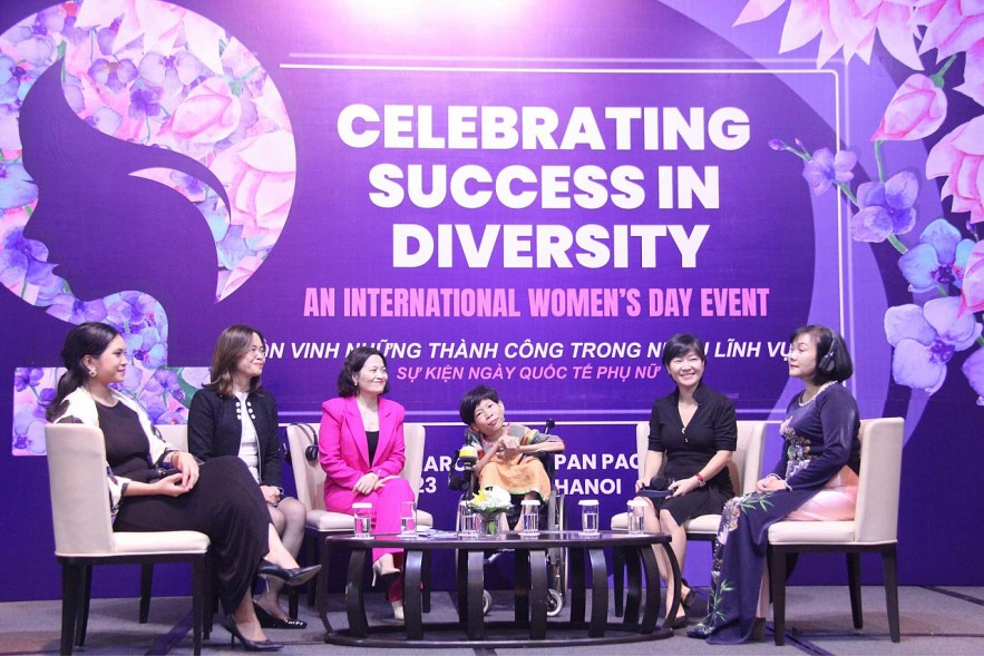 Taking Care of Women's Mental Health in Workplace