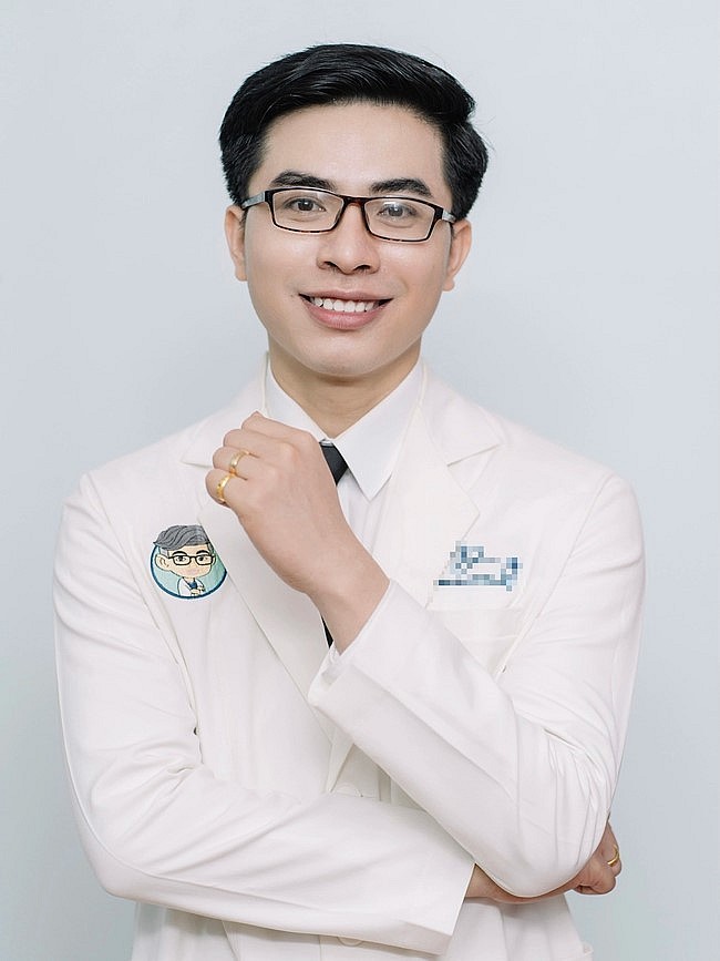 Dr. Vu Dai Duong.