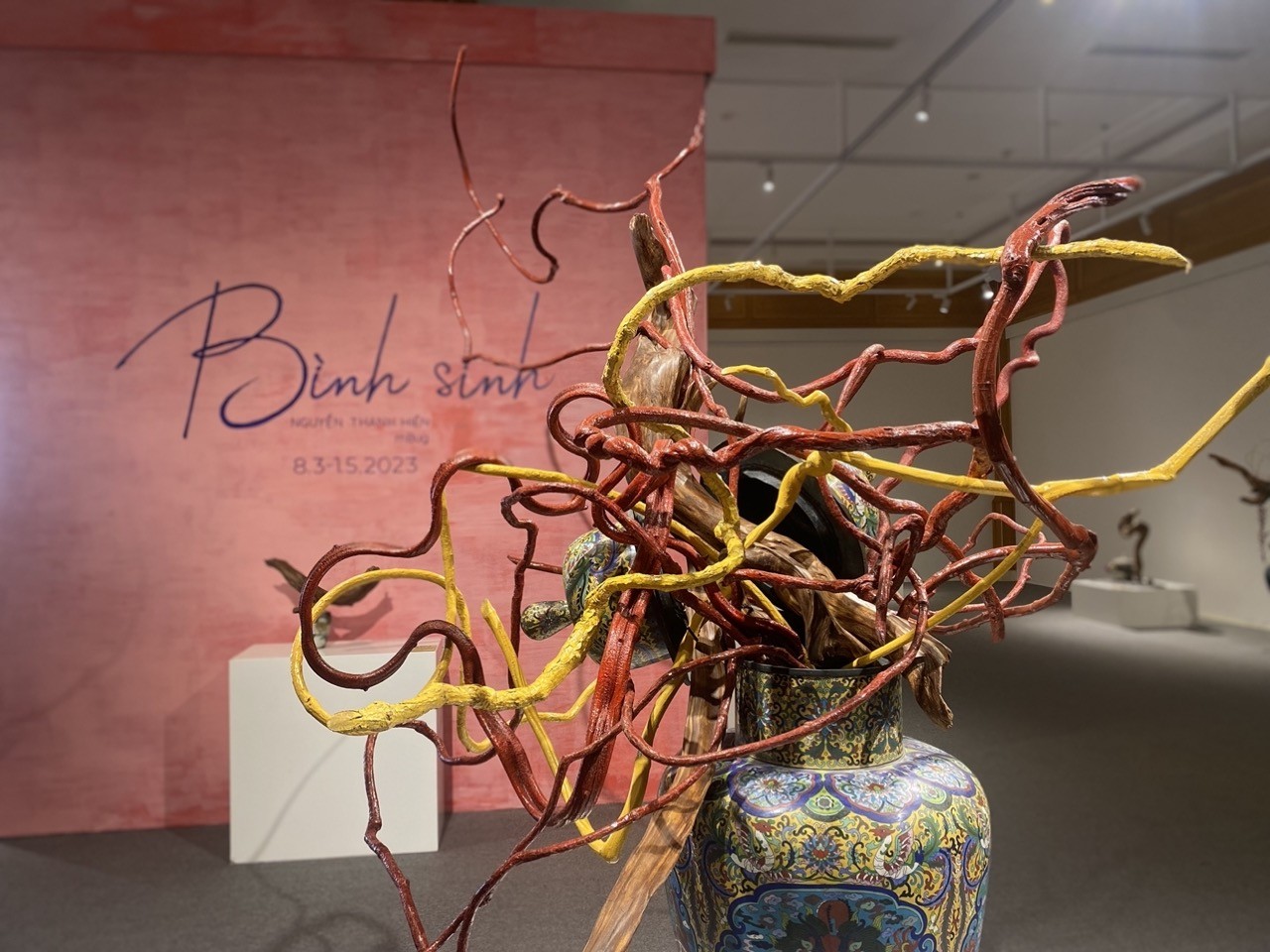 Editor's Pick: Binh Sinh by mBug - Sophisticated Ikebana Arrangement Celebrates Simplicity