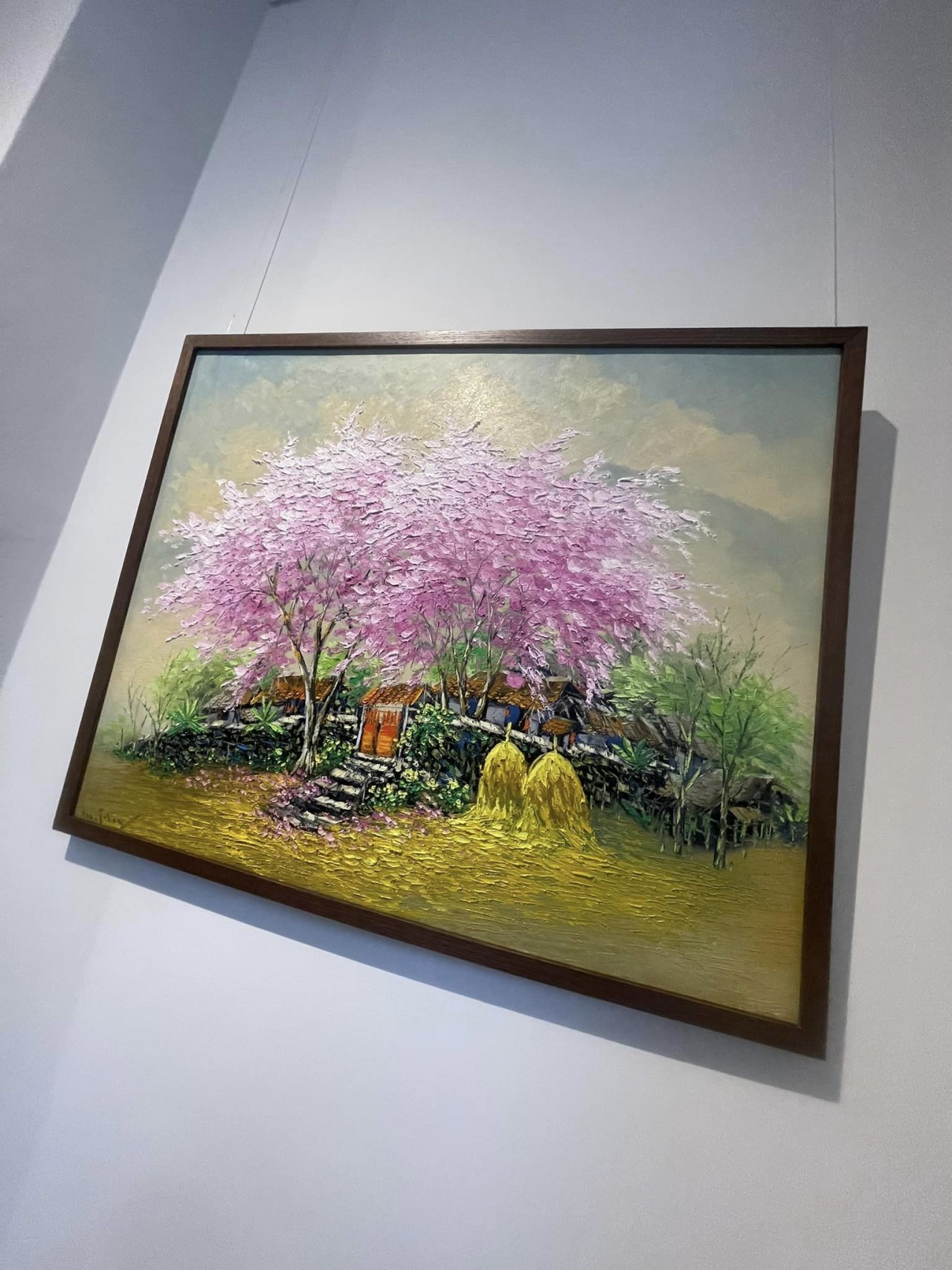 Paintings by 10 Vietnamese Contemporary Artists Exhibited in UK