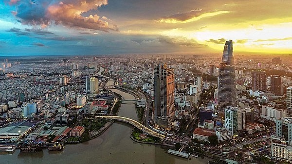 Vietnam News Today (Apr. 5): Prime Minister Leaves Hanoi for Fourth Mekong River Commission Summit