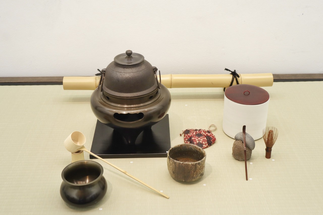 Yakishime, firing unglazed wares at high temperatures, is said to be one of the most basic means to produce ceramics. Photo: Hanh Tran