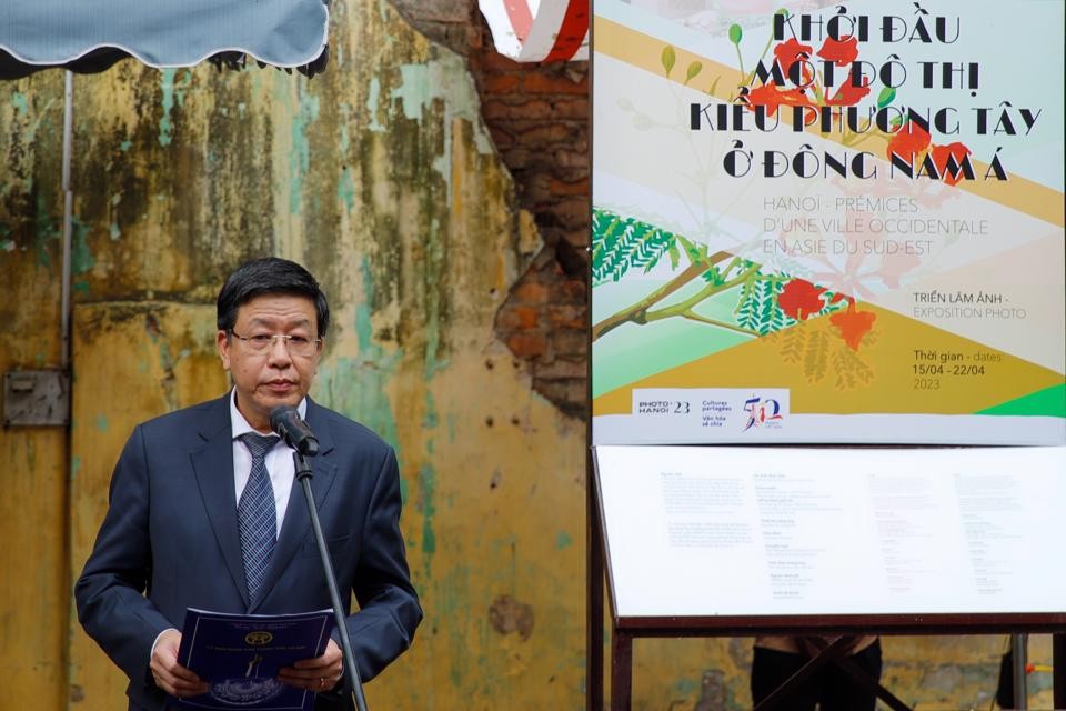Vice Chairman of Hanoi People's Committee Duong Duc Tuan delivered a speech. Photo: Nam Nguyen.