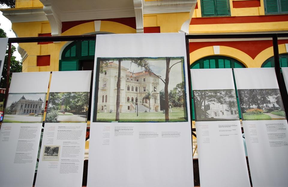 The first color photos taken of Hanoi at the exhibition. Photo: Nam Nguyen.