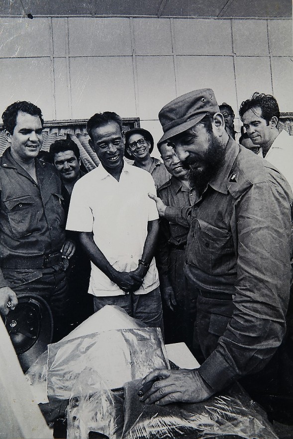 Fidel Castro in Quang Tri - A Photo Set by Si So