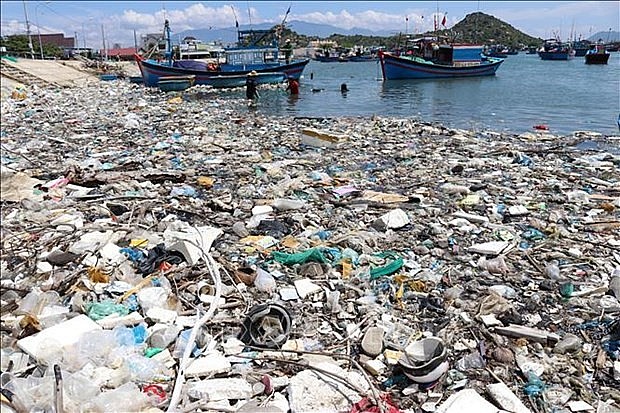 Vietnam News Today (Apr. 22): Vietnam - Pioneer in Implementation of "Green" Commitments