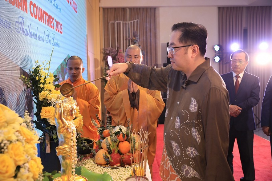 Traditional New Year Festivals of Several Asian Countries Celebrated in Hanoi