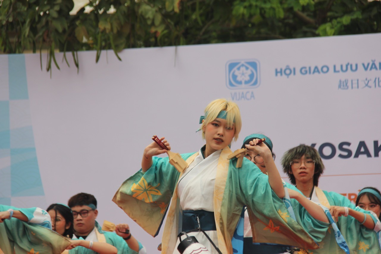 [Photos] First Yosakoi Festival in Vietnam Celebrated in Hanoi