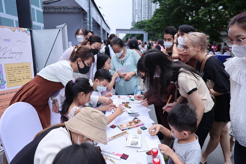 a series of Korean folk games