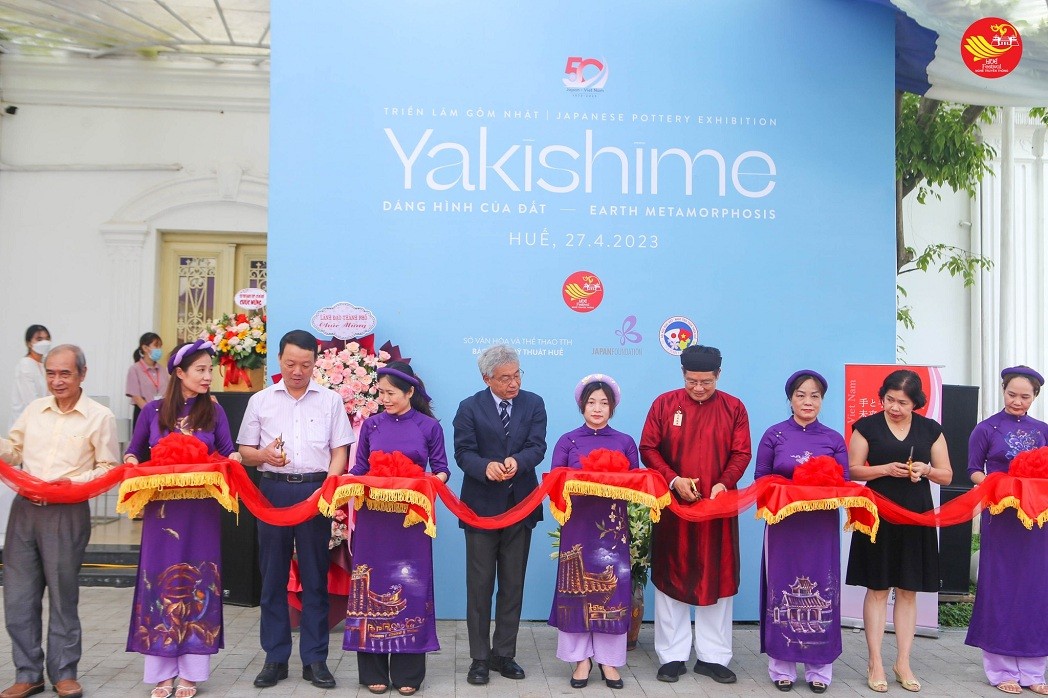 Japanese Pottery Comes to Thua Thien – Hue Province