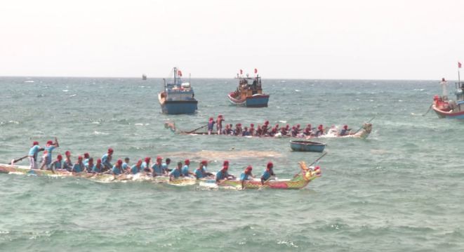 Feast and Commemoration Festival for Hoang Sa Archipelago's Soldiers Held