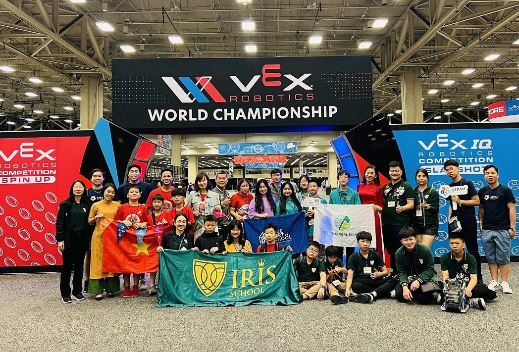 The U.S. Embassy, The American Centers in Hanoi and Ho Chi Minh city, are honored to work together with STEAM for Vietnam, and the Hanoi University of Technology, to nurture Tech talent and inspire Vietnamese students to follow their dreams and pursue STEAM careers.
