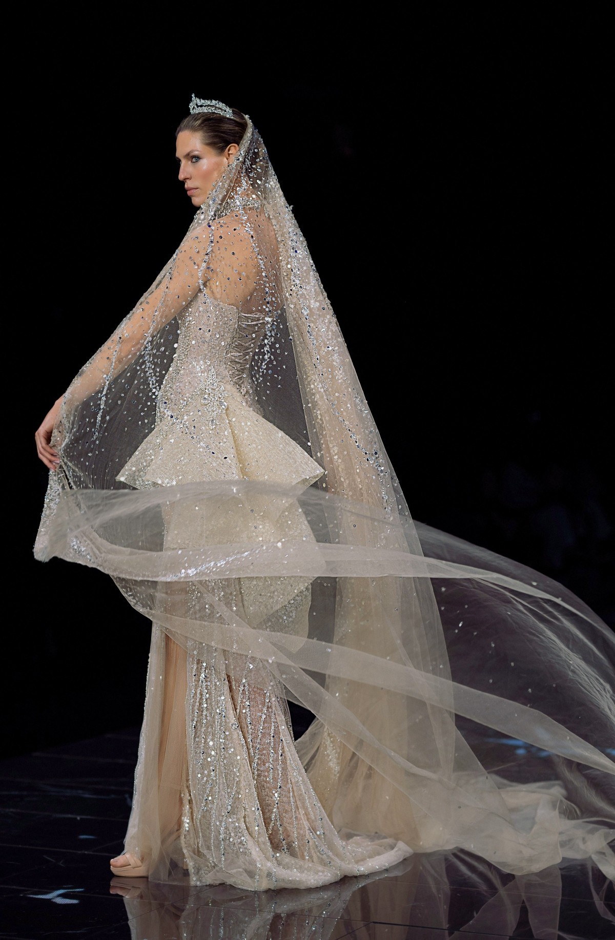 Vietnamese Designer Attracts Attention at Spanish Fashion Week
